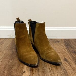 Y2K Marc Fisher Brown Suede Heeled Yale Boots Size 8 Dark Tan Saddle Brown